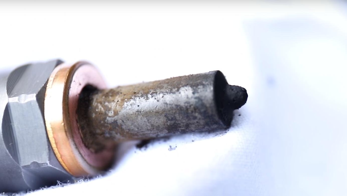 モデル ディーゼル燃料インジェクター2530616ディーゼルエンジンスペアパーツカミンズ用 - Buy Fuel System Diesel ...